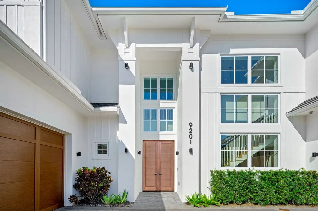 9201 Mercato Way, Naples, Florida is a magnificent gem in the heart of the Residences at Mercato just minutes from the famous Vanderbilt Beach with a custom outdoor oasis, an open floor plan, and designer touches throughout.