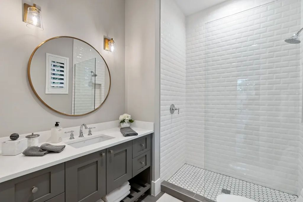 9201 Mercato Way, Naples, Florida is a magnificent gem in the heart of the Residences at Mercato just minutes from the famous Vanderbilt Beach with a custom outdoor oasis, an open floor plan, and designer touches throughout.
