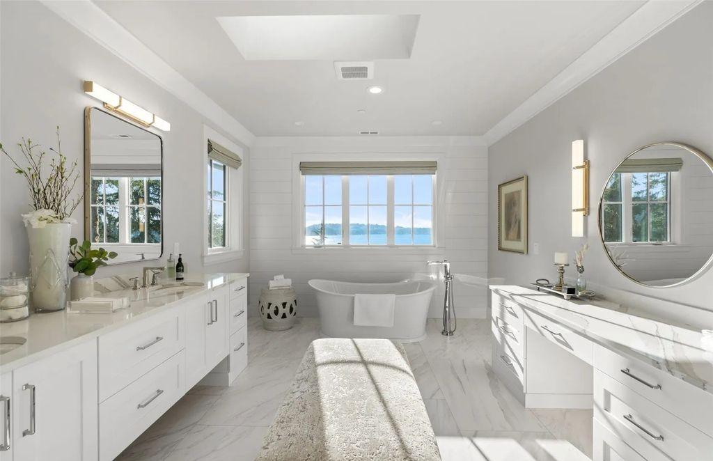 The Home in Bellevue was custom built in 2021 with high-end finishes and modern amenities, now available for sale. This home located at 9563 NE 1st Street, Bellevue, Washington