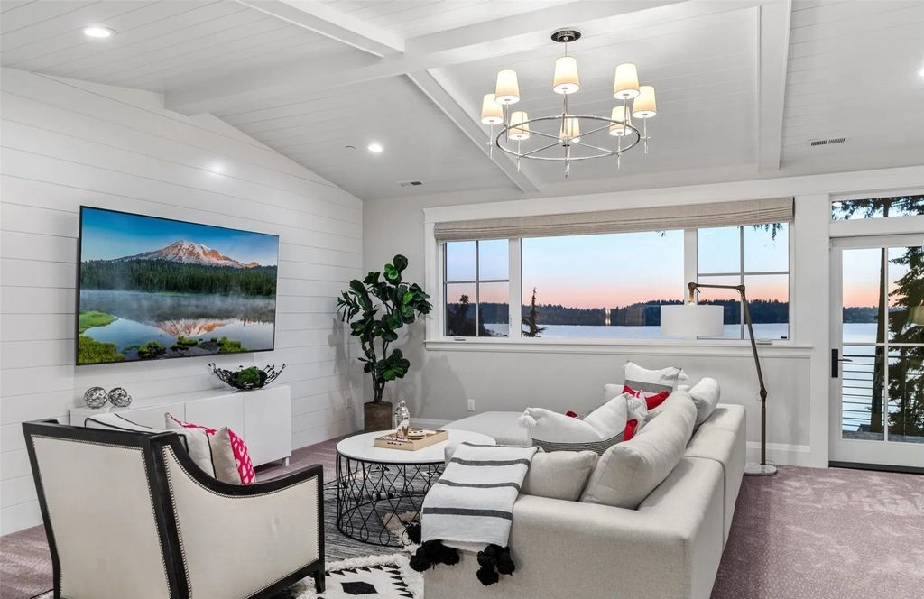 The Home in Bellevue was custom built in 2021 with high-end finishes and modern amenities, now available for sale. This home located at 9563 NE 1st Street, Bellevue, Washington