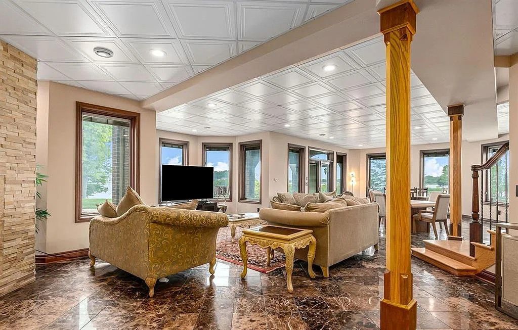 The Home in Fenton is a luxurious home with all the amenities for your elegant lifestyle, now available for sale. This home located at 75 Chateaux Du Lac, Fenton, Michigan