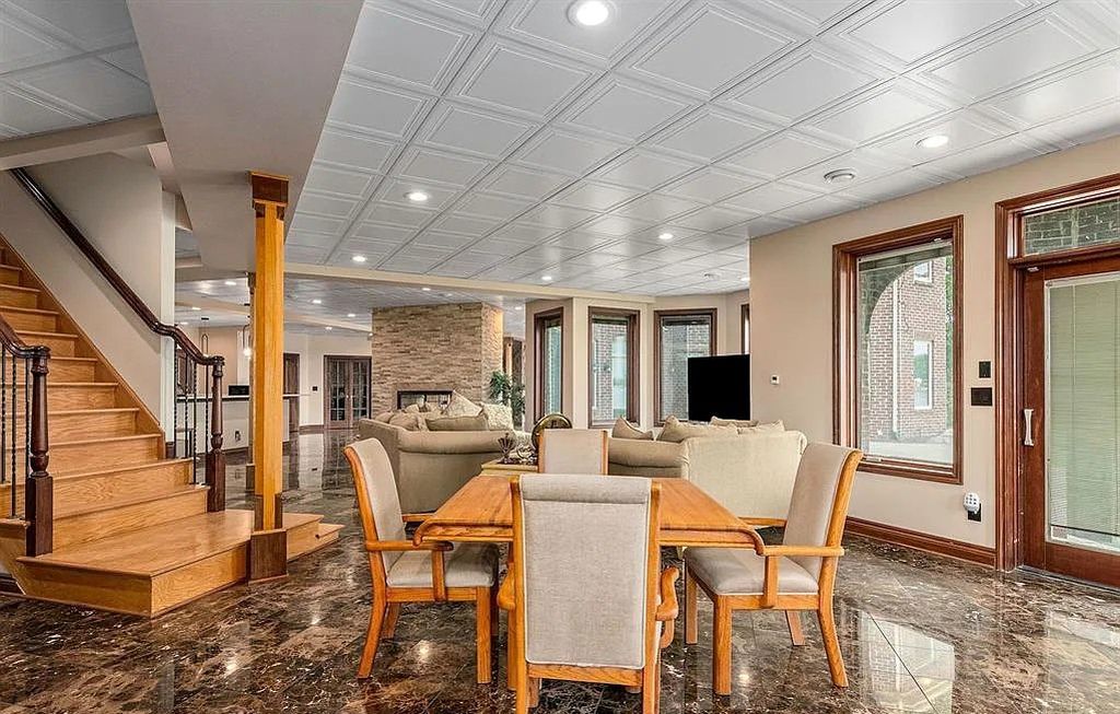 The Home in Fenton is a luxurious home with all the amenities for your elegant lifestyle, now available for sale. This home located at 75 Chateaux Du Lac, Fenton, Michigan