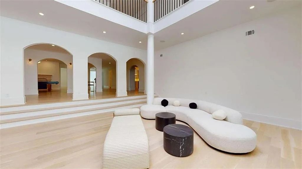 The Estate in Atlanta is a luxurious home revealing seamless indoor and outdoor living spaces now available for sale. This home located at 3206 Arden Rd NW, Atlanta, Georgia; offering 07 bedrooms and 08 bathrooms with 17,887 square feet of living spaces.