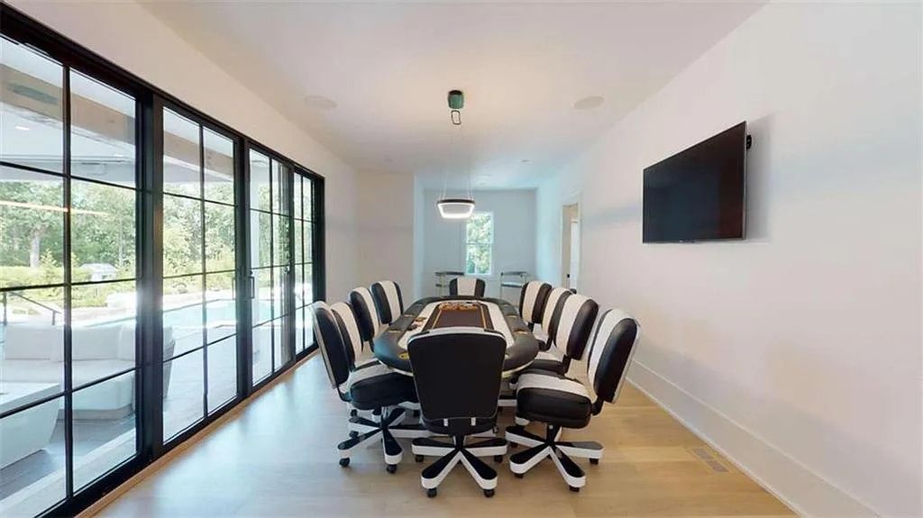 The Estate in Atlanta is a luxurious home revealing seamless indoor and outdoor living spaces now available for sale. This home located at 3206 Arden Rd NW, Atlanta, Georgia; offering 07 bedrooms and 08 bathrooms with 17,887 square feet of living spaces.