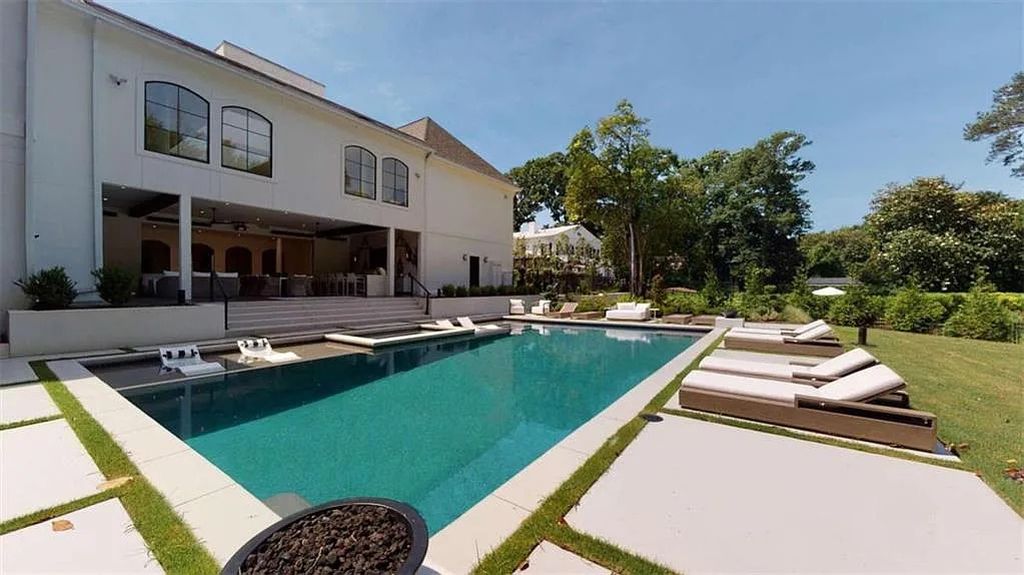The Estate in Atlanta is a luxurious home revealing seamless indoor and outdoor living spaces now available for sale. This home located at 3206 Arden Rd NW, Atlanta, Georgia; offering 07 bedrooms and 08 bathrooms with 17,887 square feet of living spaces.