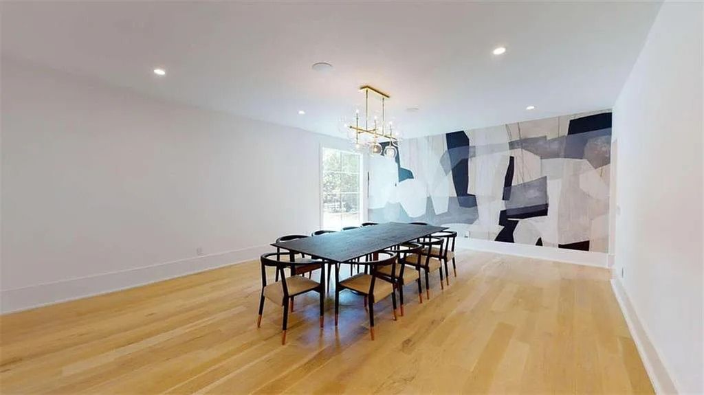 The Estate in Atlanta is a luxurious home revealing seamless indoor and outdoor living spaces now available for sale. This home located at 3206 Arden Rd NW, Atlanta, Georgia; offering 07 bedrooms and 08 bathrooms with 17,887 square feet of living spaces.