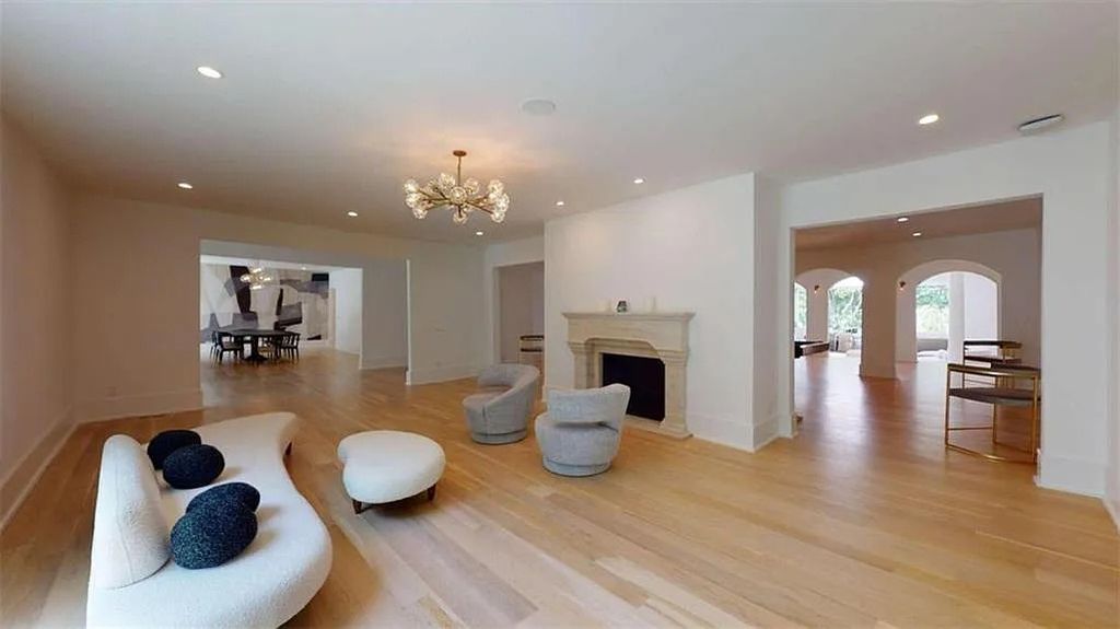 The Estate in Atlanta is a luxurious home revealing seamless indoor and outdoor living spaces now available for sale. This home located at 3206 Arden Rd NW, Atlanta, Georgia; offering 07 bedrooms and 08 bathrooms with 17,887 square feet of living spaces.