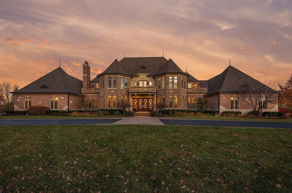 The Estate in Naperville is a luxurious home of architectural perfection and exceptional features now available for sale. This home located at 8S061 Indiana Ave, Naperville, Illinois; offering 05 bedrooms and 10 bathrooms with 9,940 square feet of living spaces.