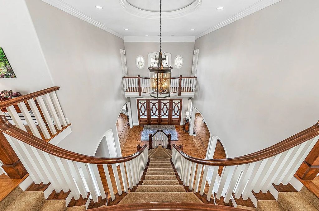 The Estate in Naperville is a luxurious home of architectural perfection and exceptional features now available for sale. This home located at 8S061 Indiana Ave, Naperville, Illinois; offering 05 bedrooms and 10 bathrooms with 9,940 square feet of living spaces.