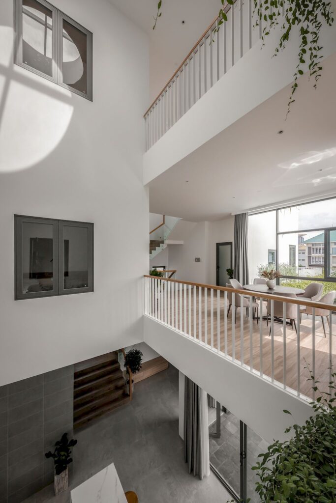 Villa Connect nice L shape with nature connection by Story Architecture 21