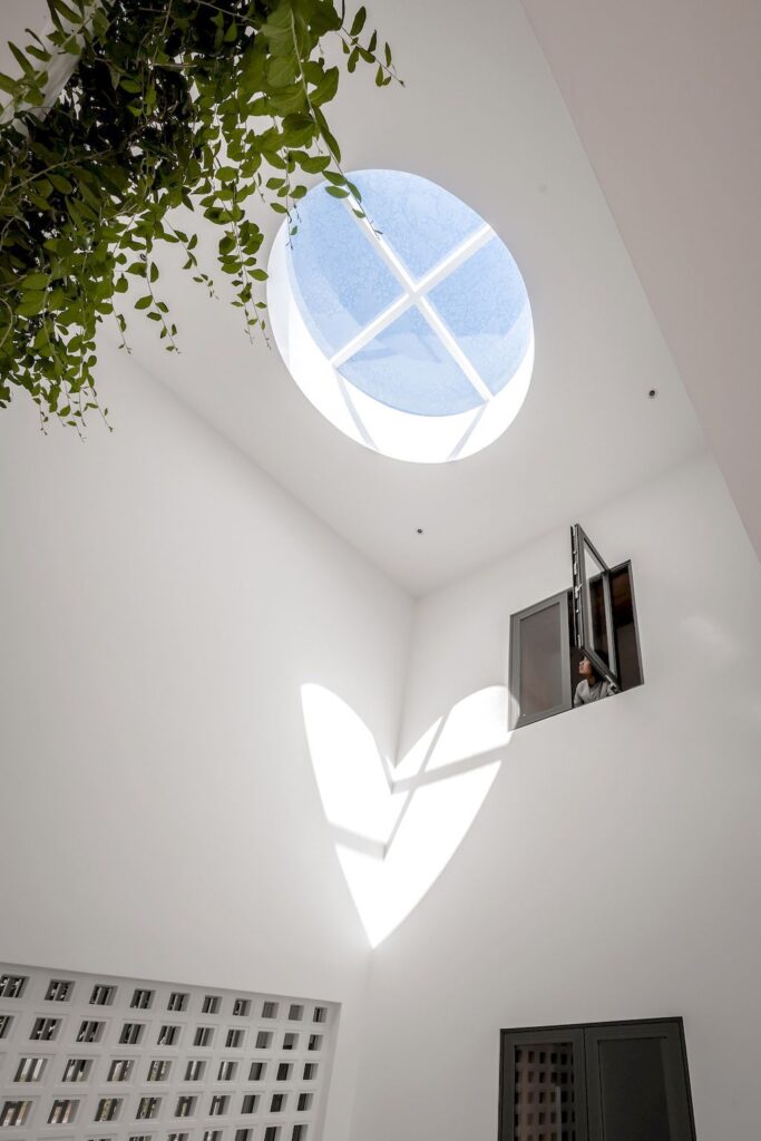 Villa Connect nice L shape with nature connection by Story Architecture 22