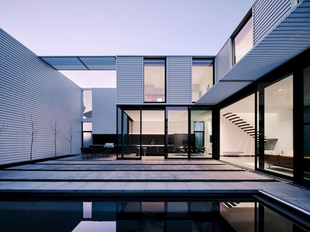 212 Tucker House in California by Stanley Saitowitz Natoma Architects