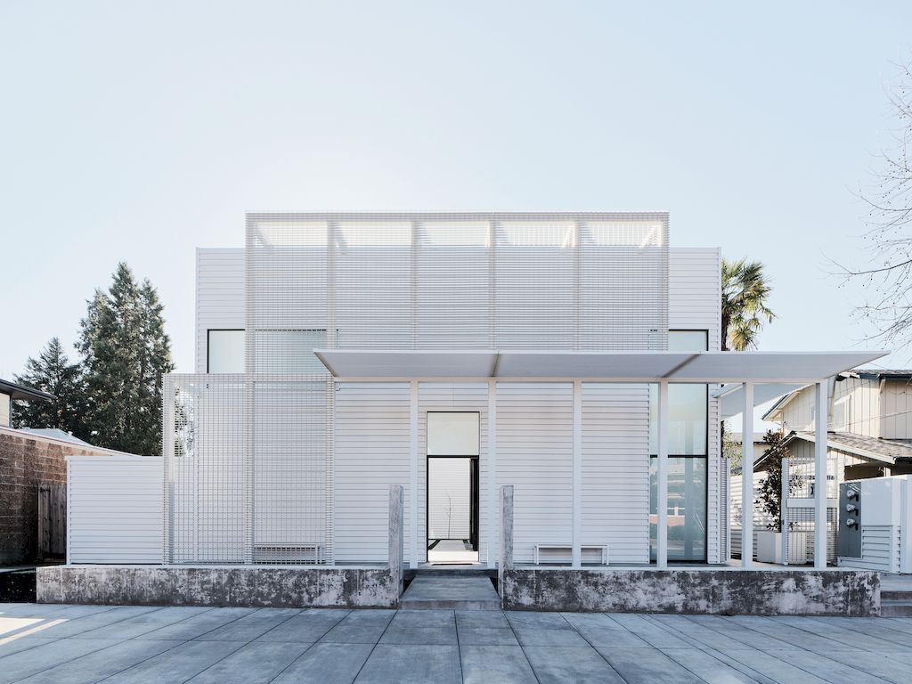 212 Tucker House in California by Stanley Saitowitz Natoma Architects