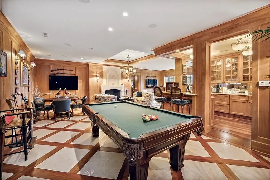 The Estate in Lakeside is a luxurious home of unparalleled quality construction and state-of-the-art amenities now available for sale. This home located at 14612 Meadow Ln, Lakeside, Michigan; offering 09 bedrooms and 13 bathrooms with 10,228 square feet of living spaces.