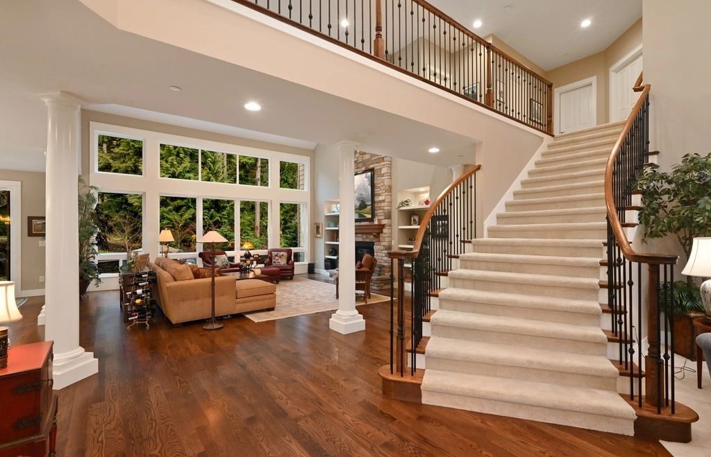 The Home in Redmond is a luxurious home with gracious room sizes and cozy spaces, now available for sale. This home located at 9215 255th Avenue NE, Redmond, Washington