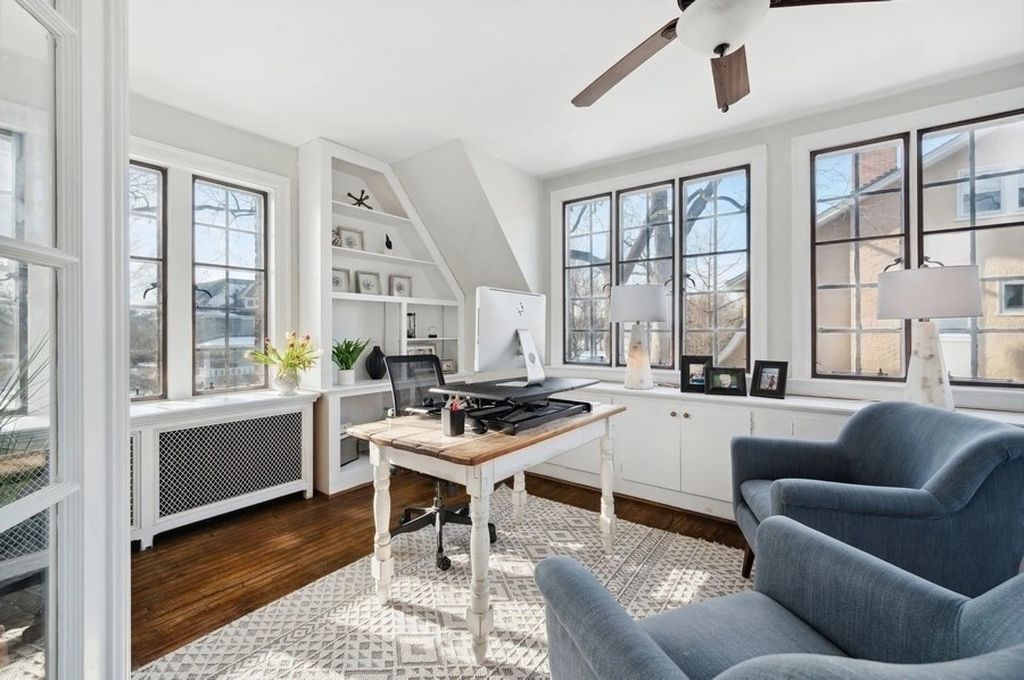 The House in Kenilworth is a distinguished home with a stately circular drive boasts an extra large lot...over a half acre, now available for sale. This home located at 355 Kenilworth Ave, Kenilworth, Illinois