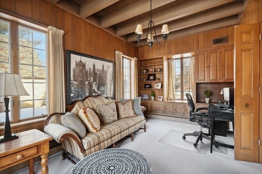 The House in Kenilworth is a distinguished home with a stately circular drive boasts an extra large lot...over a half acre, now available for sale. This home located at 355 Kenilworth Ave, Kenilworth, Illinois