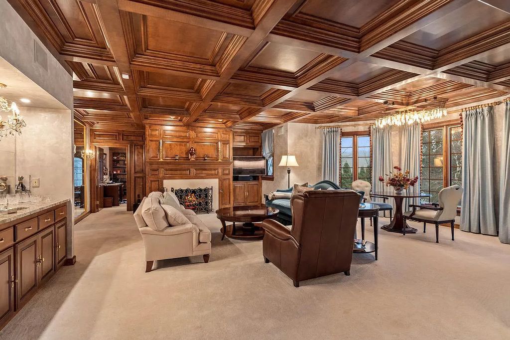 The Estate in Oconomowoc is a luxurious home with luxurious details throughout and unparalleled lakefront views now available for sale. This home located at 34595 Springbank Rd, Oconomowoc, Wisconsin; offering 04 bedrooms and 04 bathrooms with 5,694 square feet of living spaces.
