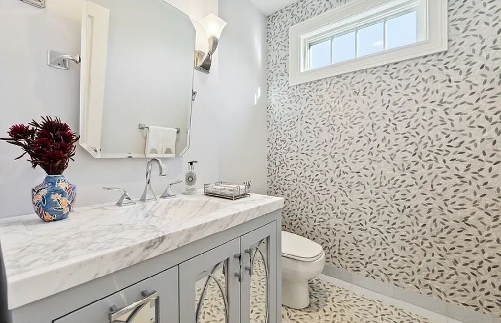The Estate in Montclair Twp. is a luxurious home commanding stunning and picturesque panoramic views of the park now available for sale. This home located at 30 Club Rd, Montclair Twp., New Jersey; offering 06 bedrooms and 07 bathrooms with 6,500 square feet of living spaces. 