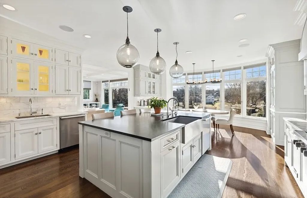 The Estate in Montclair Twp. is a luxurious home commanding stunning and picturesque panoramic views of the park now available for sale. This home located at 30 Club Rd, Montclair Twp., New Jersey; offering 06 bedrooms and 07 bathrooms with 6,500 square feet of living spaces. 
