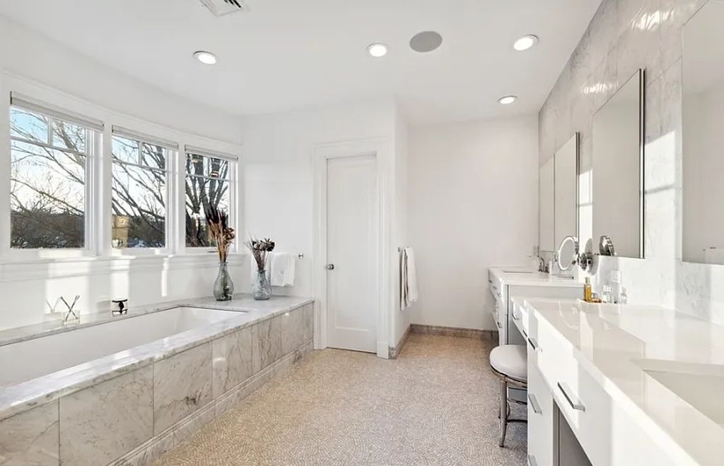 The Estate in Montclair Twp. is a luxurious home commanding stunning and picturesque panoramic views of the park now available for sale. This home located at 30 Club Rd, Montclair Twp., New Jersey; offering 06 bedrooms and 07 bathrooms with 6,500 square feet of living spaces. 