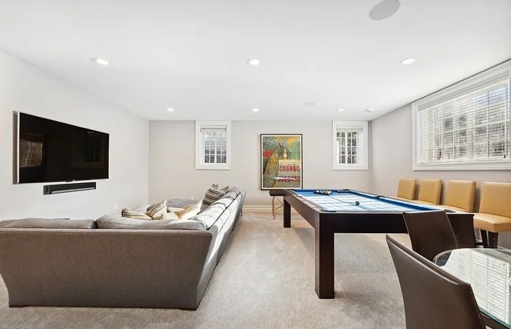 The Estate in Montclair Twp. is a luxurious home commanding stunning and picturesque panoramic views of the park now available for sale. This home located at 30 Club Rd, Montclair Twp., New Jersey; offering 06 bedrooms and 07 bathrooms with 6,500 square feet of living spaces. 