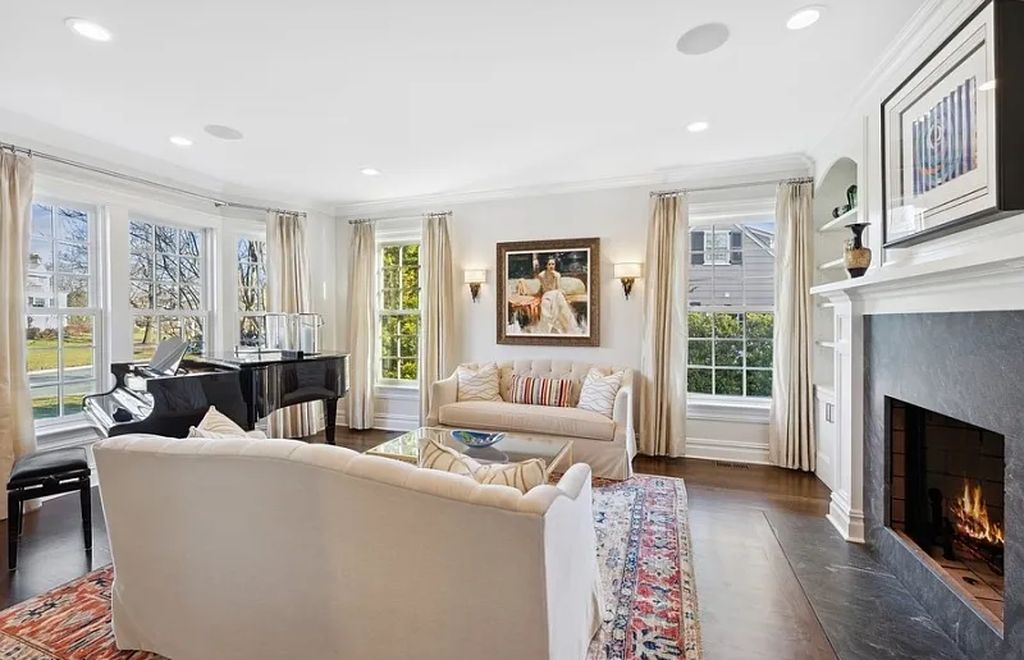 The Estate in Montclair Twp. is a luxurious home commanding stunning and picturesque panoramic views of the park now available for sale. This home located at 30 Club Rd, Montclair Twp., New Jersey; offering 06 bedrooms and 07 bathrooms with 6,500 square feet of living spaces. 