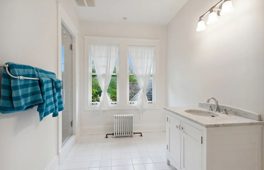The Home in Highland Park is recently renovated to include a mix of authenticity and modern amenities, now available for sale. This home located at 80 Laurel Ave, Highland Park, Illinois