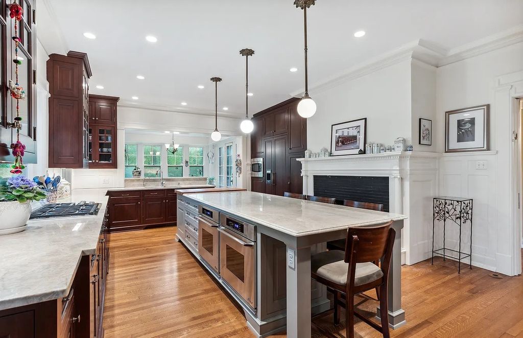 The Home in Highland Park is recently renovated to include a mix of authenticity and modern amenities, now available for sale. This home located at 80 Laurel Ave, Highland Park, Illinois