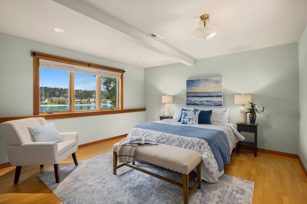 The Home in Bainbridge Island is an exceptional custom estate with 2 homes on a combined acre including 139’ of spectacular water frontage, now available for sale. This home located at 17253 & 17204 Agate Street NE, Bainbridge Island, Washington