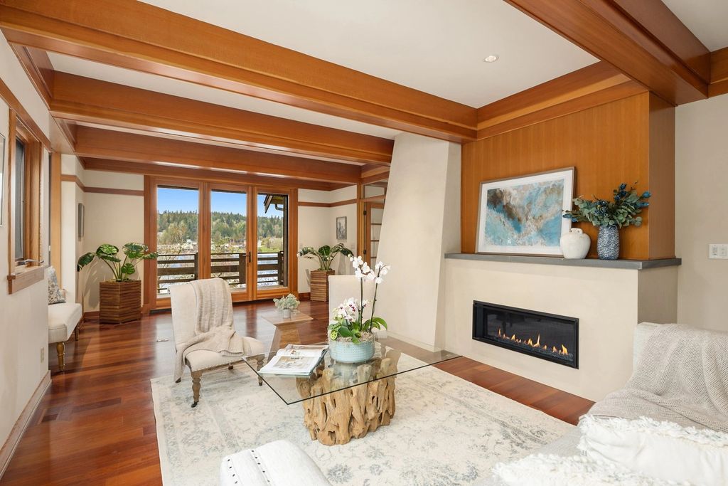 The Home in Bainbridge Island is an exceptional custom estate with 2 homes on a combined acre including 139’ of spectacular water frontage, now available for sale. This home located at 17253 & 17204 Agate Street NE, Bainbridge Island, Washington
