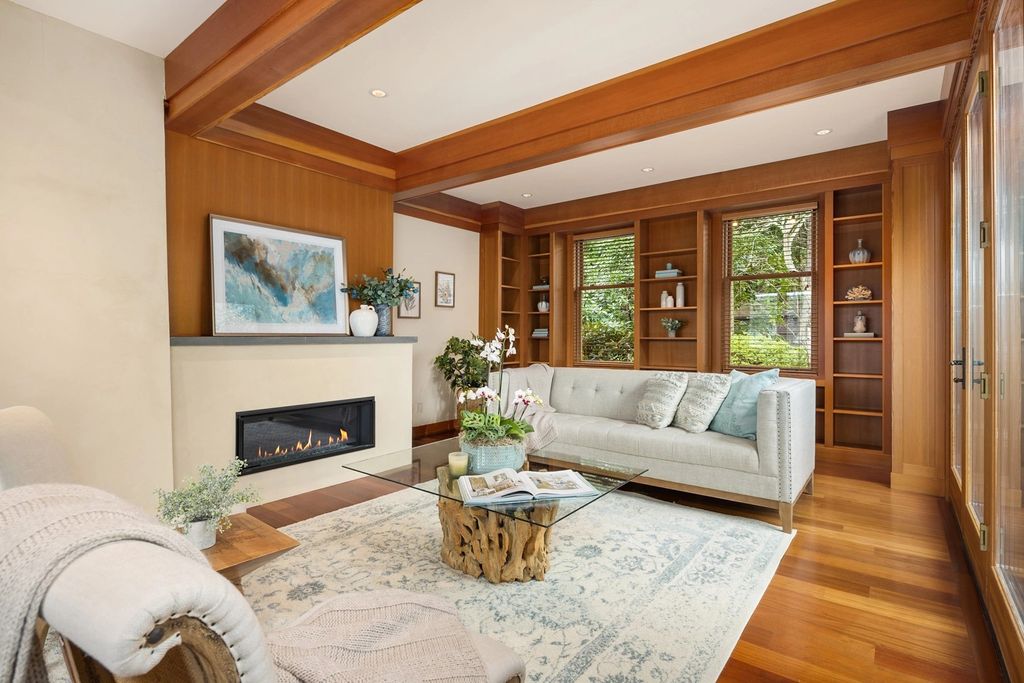 The Home in Bainbridge Island is an exceptional custom estate with 2 homes on a combined acre including 139’ of spectacular water frontage, now available for sale. This home located at 17253 & 17204 Agate Street NE, Bainbridge Island, Washington