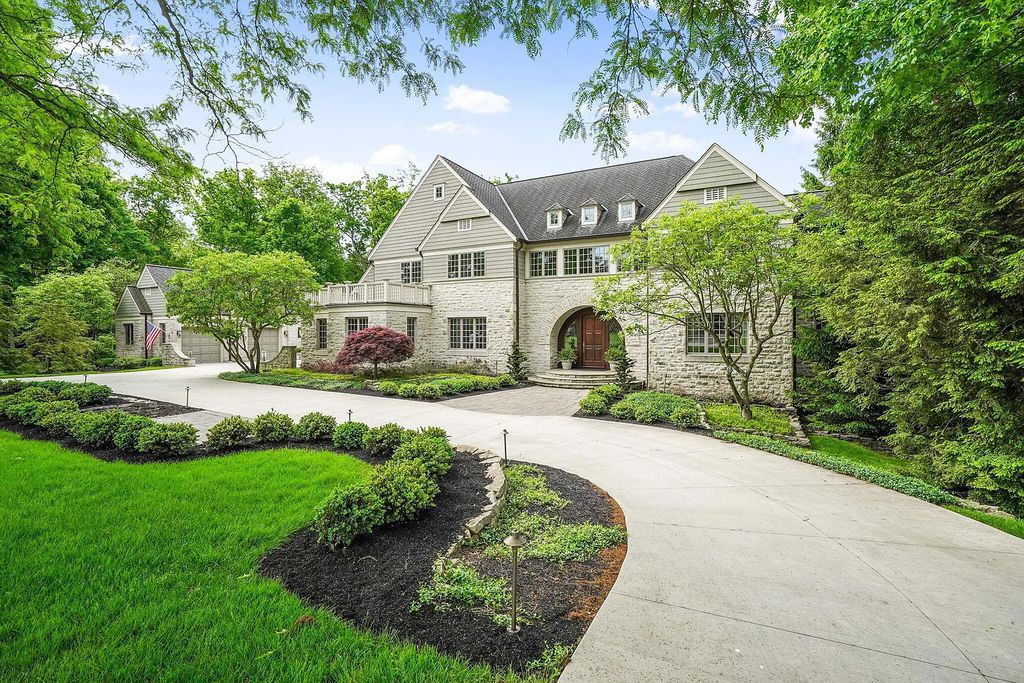 The Estate in Powell is a luxurious home providing grand living spaces with breathtaking woodland views and huge entertainment areas now available for sale. This home located at 1903 Strathshire Hall Ln, Powell, Ohio; offering 06 bedrooms and 08 bathrooms with 10,106 square feet of living spaces.