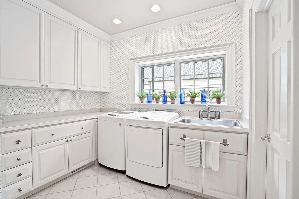 The Estate in Powell is a luxurious home providing grand living spaces with breathtaking woodland views and huge entertainment areas now available for sale. This home located at 1903 Strathshire Hall Ln, Powell, Ohio; offering 06 bedrooms and 08 bathrooms with 10,106 square feet of living spaces.
