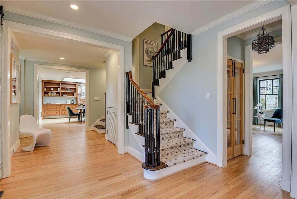 The Home in Augusta is meticulously re-designed and renovated in the past six years, now available for sale. This home located at 3032 Lake Forest Dr, Augusta, Georgia