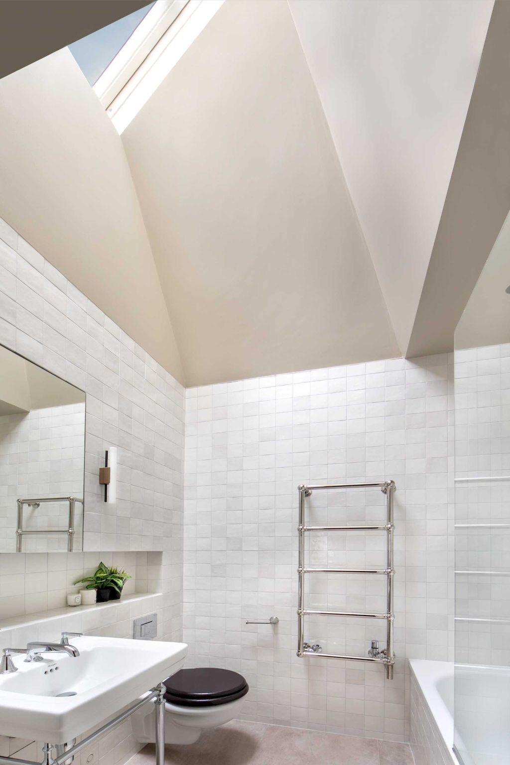 Hampstead Retro House, a Contemporary Extension by XUL Architecture