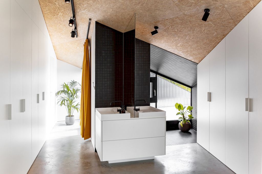 House Mesh integrated into nature designed by Caramel Architekten 8