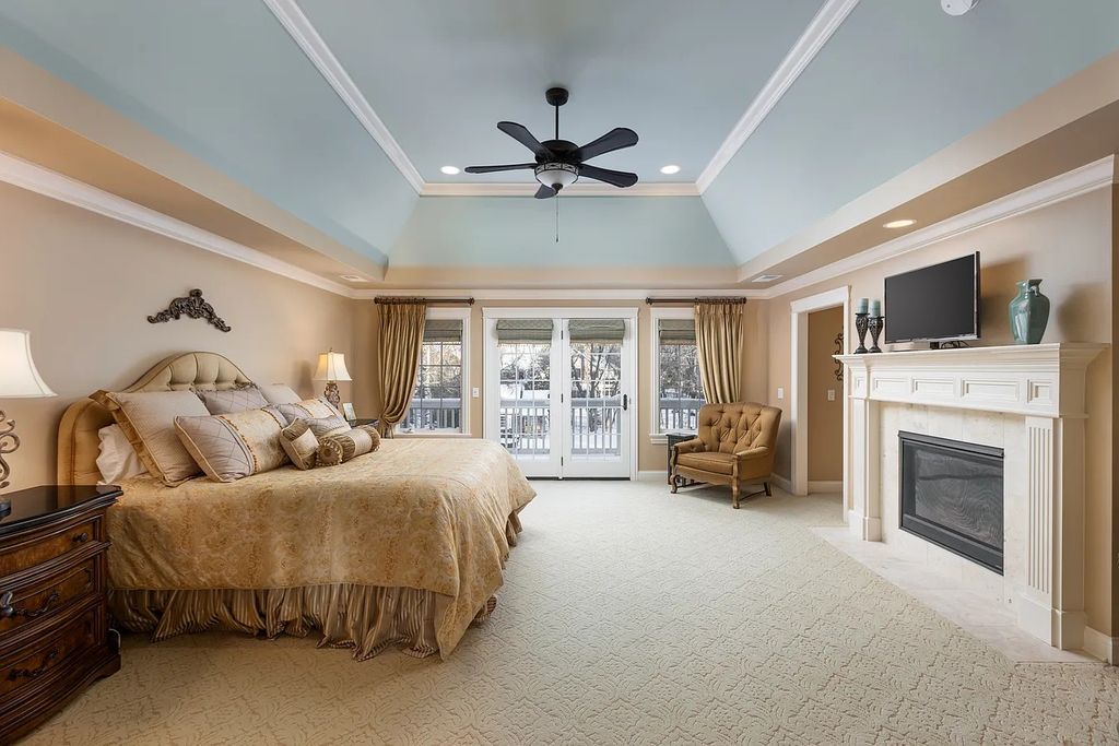 Listing for 2.399M This Home Boasts The Highest Level of Craftsmanship and Detail in Naperville IL 31