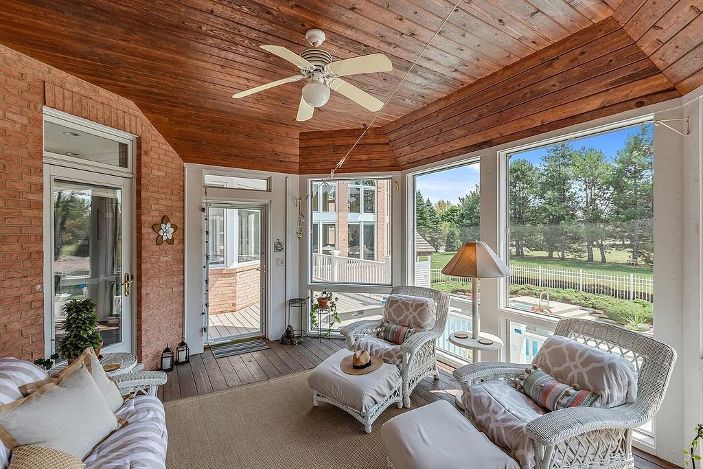 The House in South Barrington easy access to the highway, O'Hare, Arboretum, shopping, entertainment and restaurants, now available for sale. This home located at 2 Tiffany Cir, South Barrington, Illinois