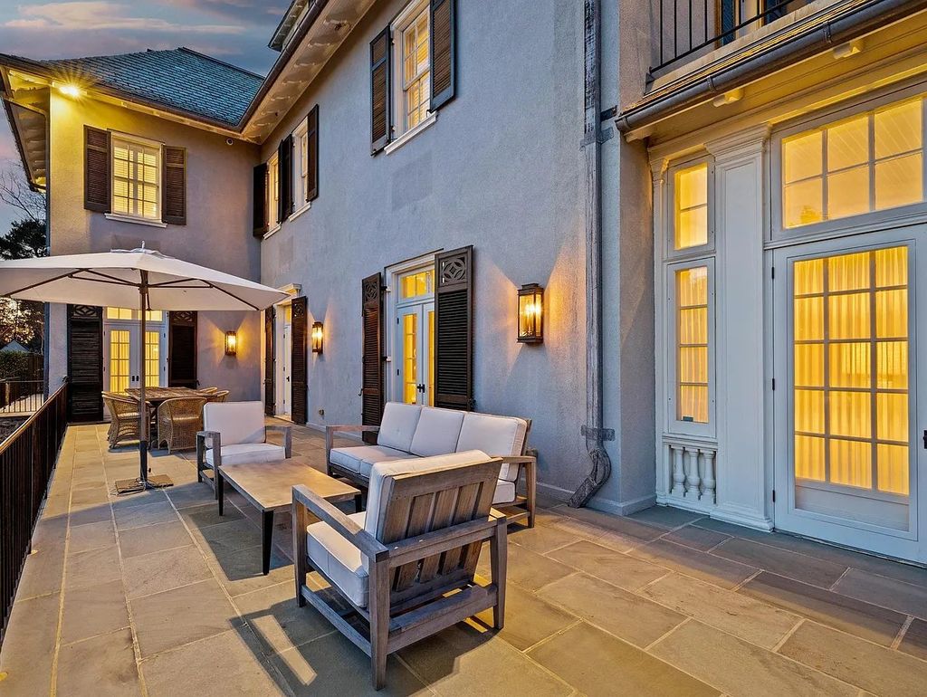 The Estate in Baltimore is brilliant renovation and expansion by Delbert Adams Construction Group, now available for sale. This home located at 1 Whitfield Rd, Baltimore, Maryland