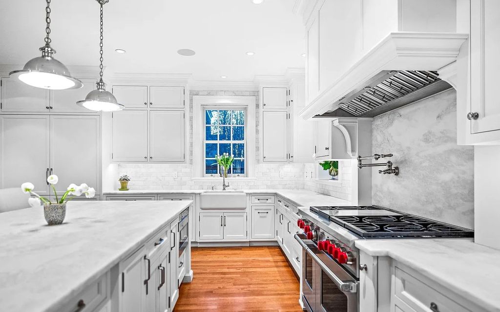 The Estate in Baltimore is brilliant renovation and expansion by Delbert Adams Construction Group, now available for sale. This home located at 1 Whitfield Rd, Baltimore, Maryland
