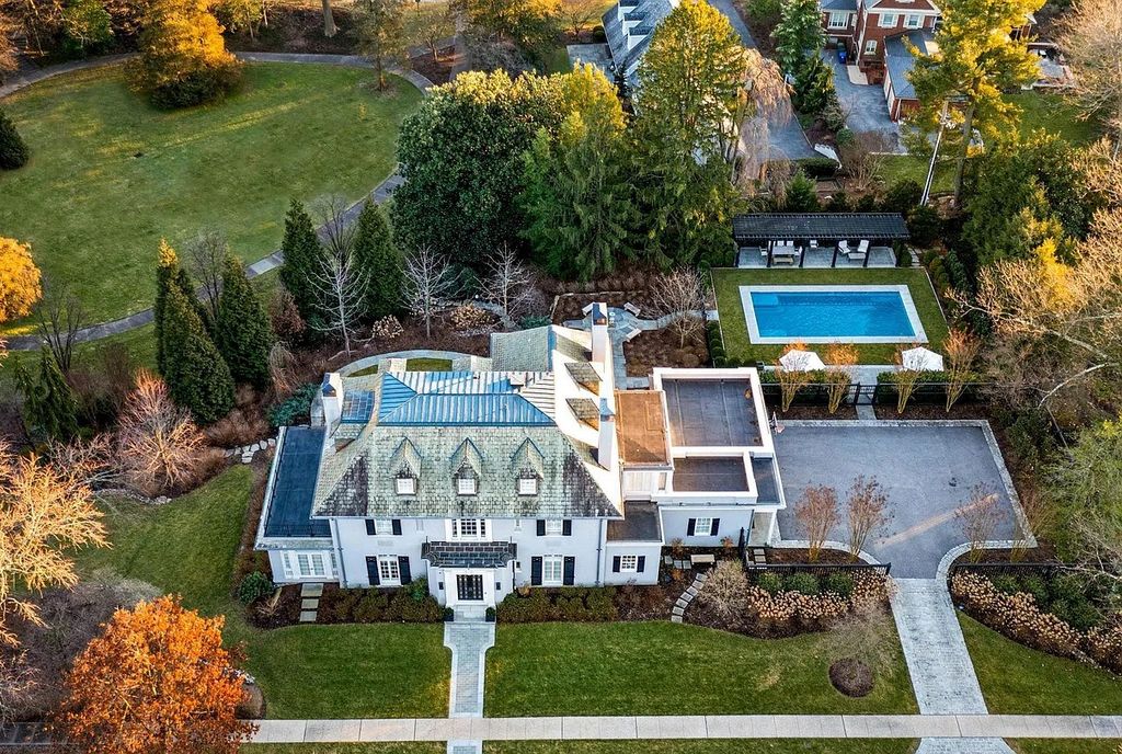 The Estate in Baltimore is brilliant renovation and expansion by Delbert Adams Construction Group, now available for sale. This home located at 1 Whitfield Rd, Baltimore, Maryland