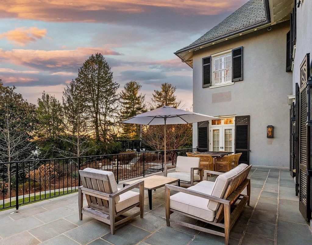 The Estate in Baltimore is brilliant renovation and expansion by Delbert Adams Construction Group, now available for sale. This home located at 1 Whitfield Rd, Baltimore, Maryland
