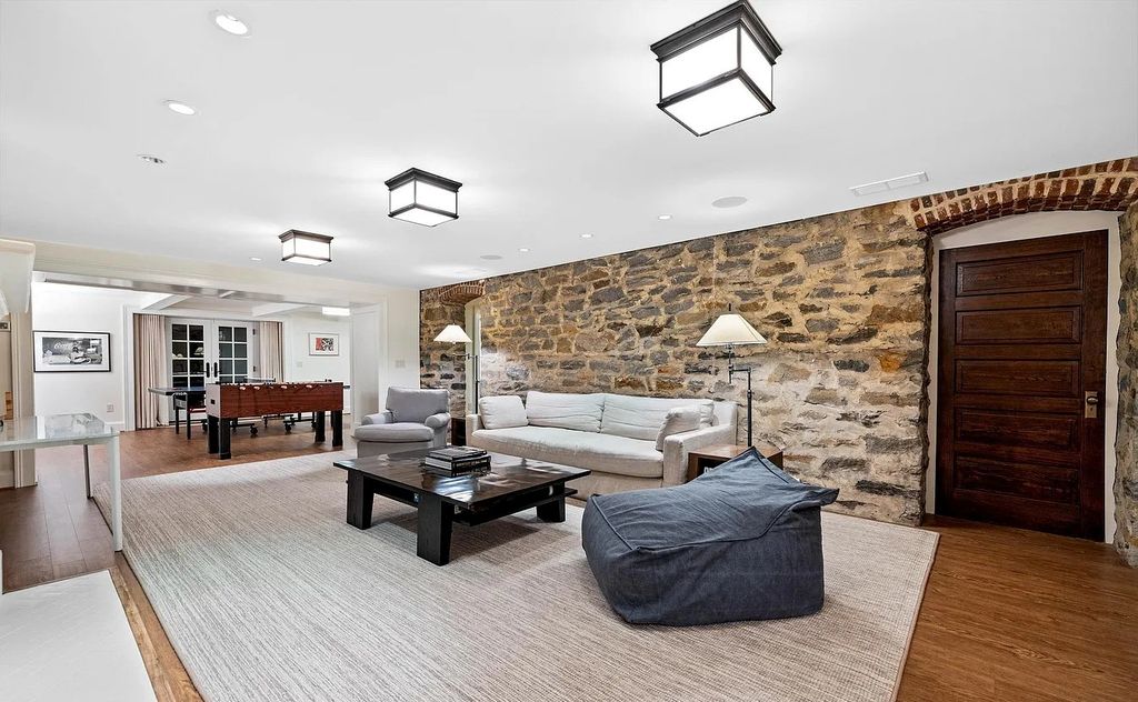 The Estate in Baltimore is brilliant renovation and expansion by Delbert Adams Construction Group, now available for sale. This home located at 1 Whitfield Rd, Baltimore, Maryland