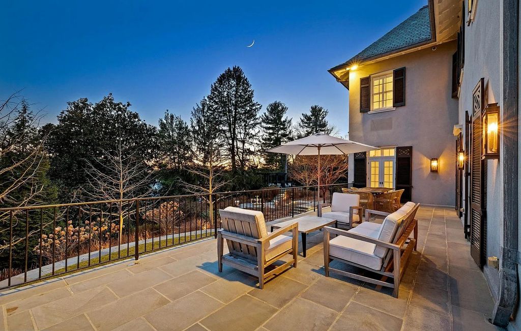 The Estate in Baltimore is brilliant renovation and expansion by Delbert Adams Construction Group, now available for sale. This home located at 1 Whitfield Rd, Baltimore, Maryland