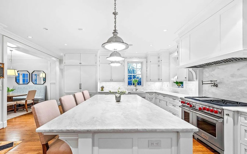 The Estate in Baltimore is brilliant renovation and expansion by Delbert Adams Construction Group, now available for sale. This home located at 1 Whitfield Rd, Baltimore, Maryland