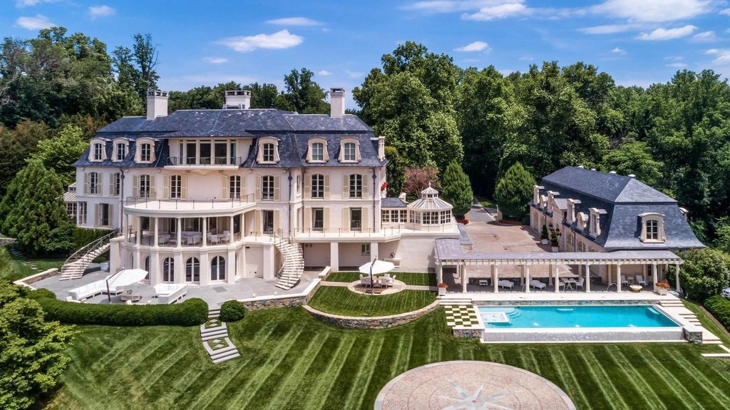 The Mansion in Rockville is a collaboration between renowned architect, John Ike, designer, Geoffrey Bradfield, and Horizon Builders, now available for sale. This home located at 11900 River Rd, Rockville, Maryland