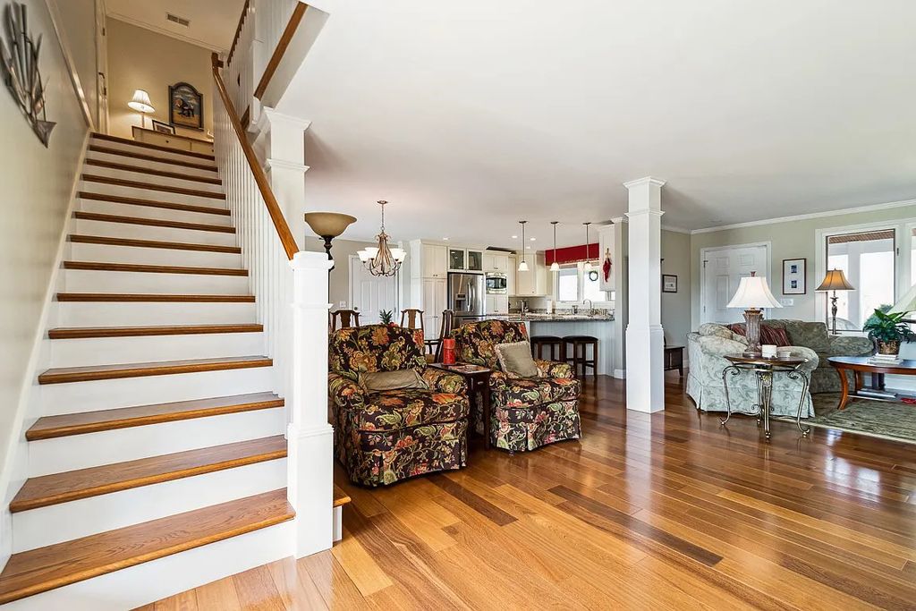 The Estate in Hendersonville is a luxurious home totally renovated now available for sale. This home located at 405 Private Dr, Hendersonville, Tennessee; offering 05 bedrooms and 05 bathrooms with 4,419 square feet of living spaces.