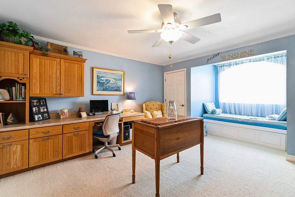 The Estate in Hendersonville is a luxurious home totally renovated now available for sale. This home located at 405 Private Dr, Hendersonville, Tennessee; offering 05 bedrooms and 05 bathrooms with 4,419 square feet of living spaces.