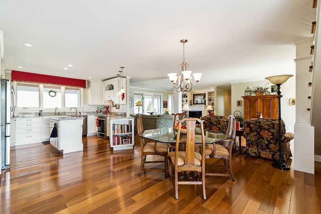 The Estate in Hendersonville is a luxurious home totally renovated now available for sale. This home located at 405 Private Dr, Hendersonville, Tennessee; offering 05 bedrooms and 05 bathrooms with 4,419 square feet of living spaces.